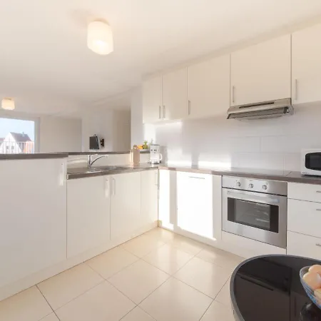 De Zeegloed Duplex With Parking By Interhome דה האן