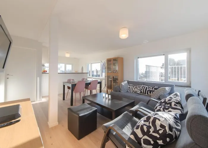 شقة De Zeegloed Duplex With Parking By Interhome دي هان