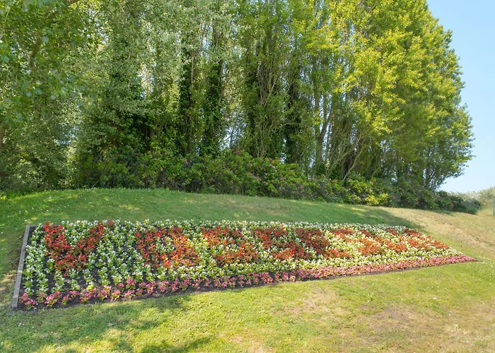 شقة De Zeegloed Duplex With Parking By Interhome